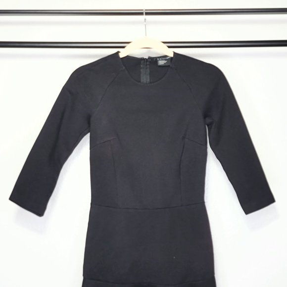 A/X Armani Exchange Black Ruffle Bottom Quarter Sleeve Fitted Dress Size XS - Picture 2 of 8